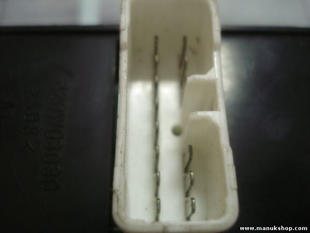 Fensterheber schalter Hyundai Trajet 620W03030 621W02250 93540-3A000 935403A000