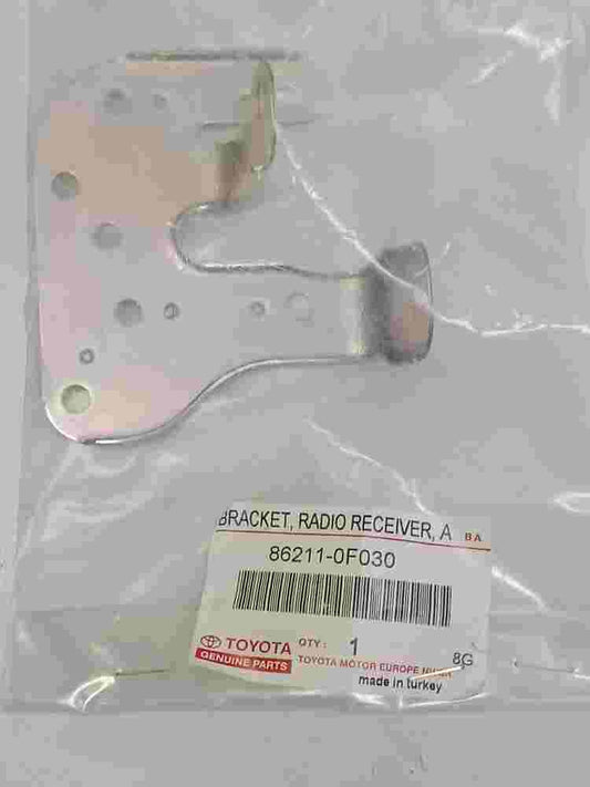 Radio Receiver Amplifier  Toyota Corolla E121 862110F030 86211-0F030