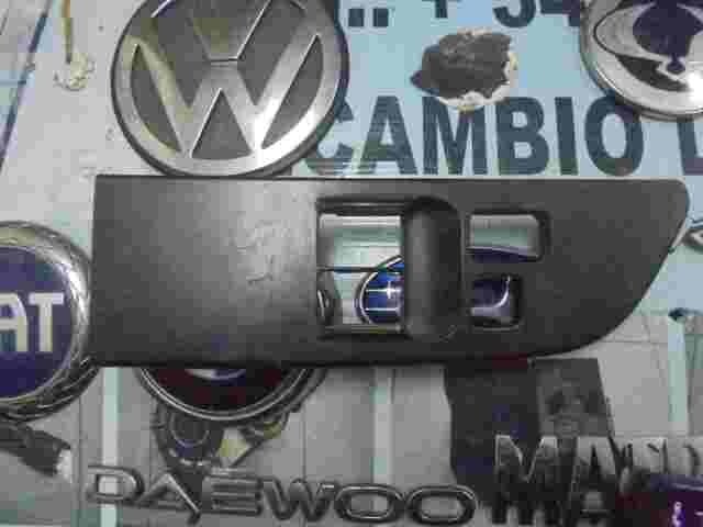 Fensterheber schalter abdeckung Nissan Terrano Maverick 809612X801 80961-2X801