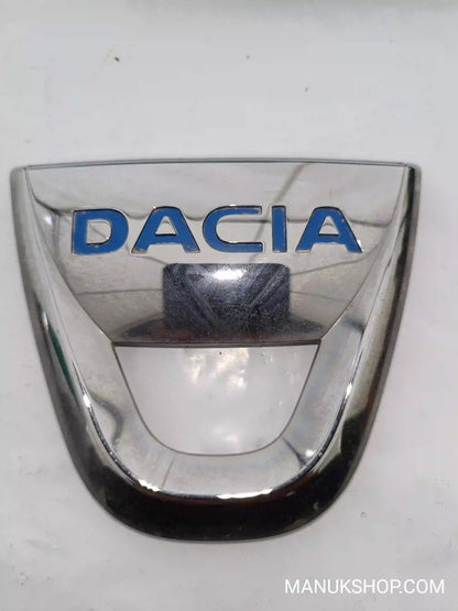 Emblem Dacia Duster 908890920R 90 88 909 20R  CAV2 RE0053Y10