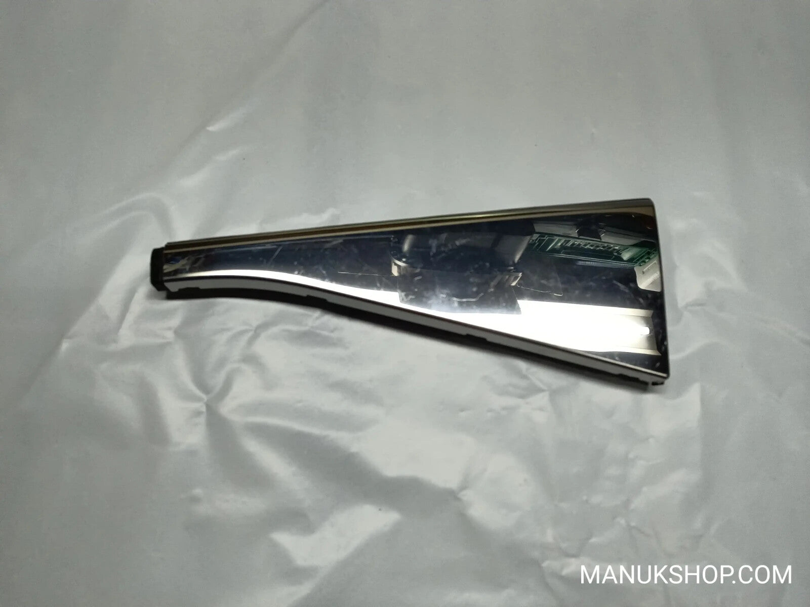 Zierleiste  Chrom hinten links Peugeot  3008 9814047377