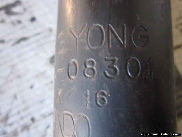 Stoßdämpfer SsangYong Rexton 2.7 CDI 4531008301 45310-08301 45310 08301