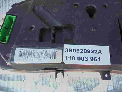 Kombiinstrument Tacho VW Passat 3B0920922A 3BO920922A  VDO 110003961013