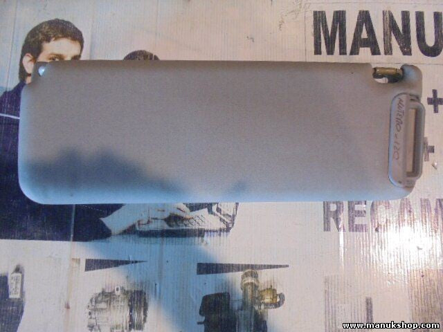 Sonnenblende rechts Mitsubishi Pajero Montero MR216240 1983/01-1991