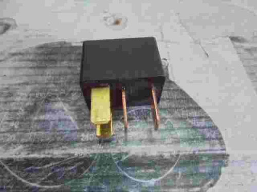 Relais Nebelscheinwerfer Msubishi Renault NALS ACV31212 ACV31212M07 MR588567