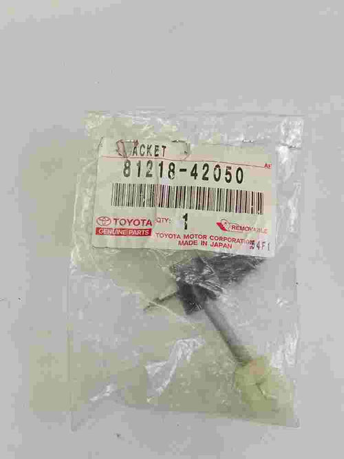 Bracket Fog Lamp Toyota 4Runner Avalon RAV4 8121842050 81218-42050