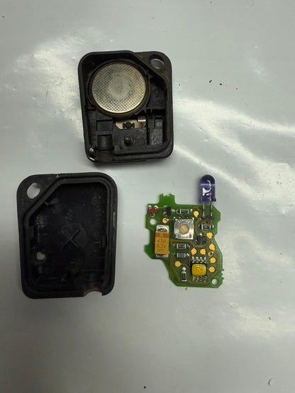 Funkfernbedienung Schlüssel Gehäuse  Renault 73375337A VALEO PCI 94 40