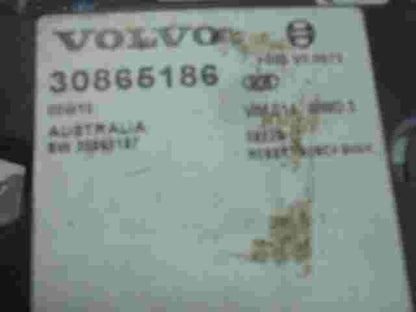 Steuergerät Wegfahrsperre Alarmmodul Volvo V40 S40 30865186 SW 30865187