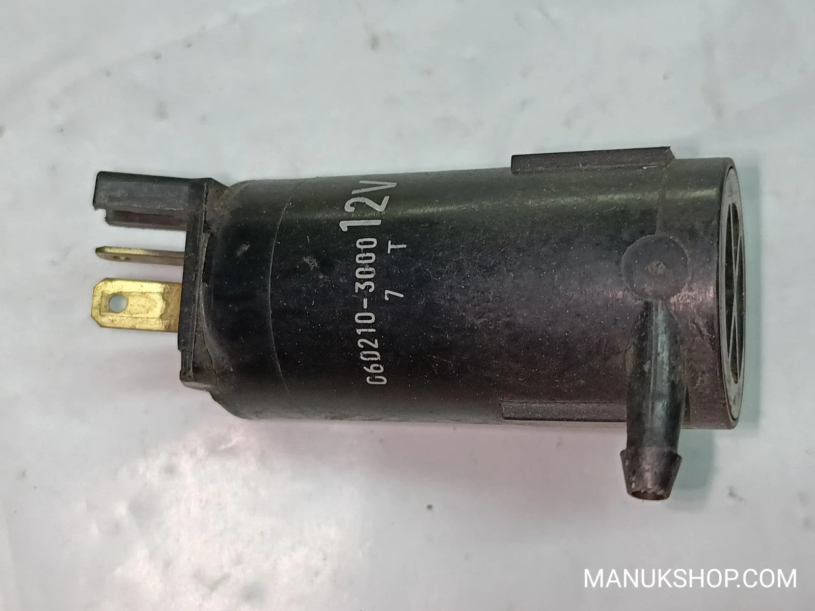 Waschwasserpumpe Mazda 0602103000 060210-3000 12V