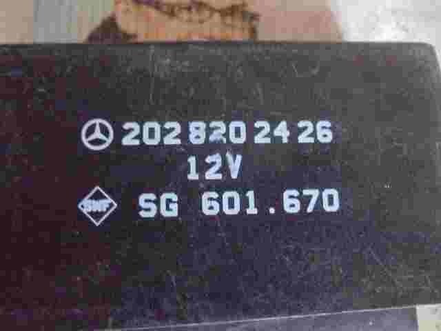 Sitzsteuermodul Steuergerät Mercedes W202 W210 W216 W221 2028202426  SG 601.607
