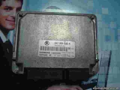 Motorsteuergerät  Skoda 047906030N 047 906 030 N SIEMENS 5WP4 326 02 5WP432602