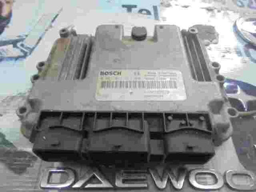 Motorsteuergerät Nissan Primera  Renault Trafic 8200305678 8200284704 0281011237