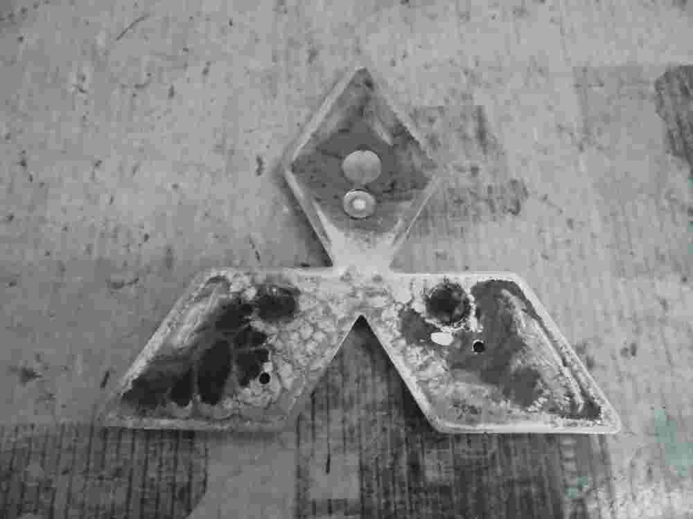 Emblem Logo vorne Mitsubishi l200 Montero Pajero
