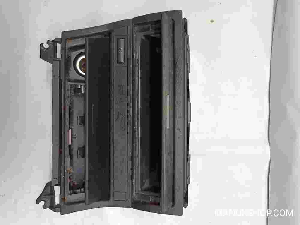 Aschenbecher BMW E46 318D 307090100 30709-0100 8205377 307110100 8202178