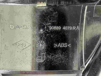 Emblem Logo hinten Dacia Logan II Sandero 908894079RA 90889 4079RA 90889-4079RA
