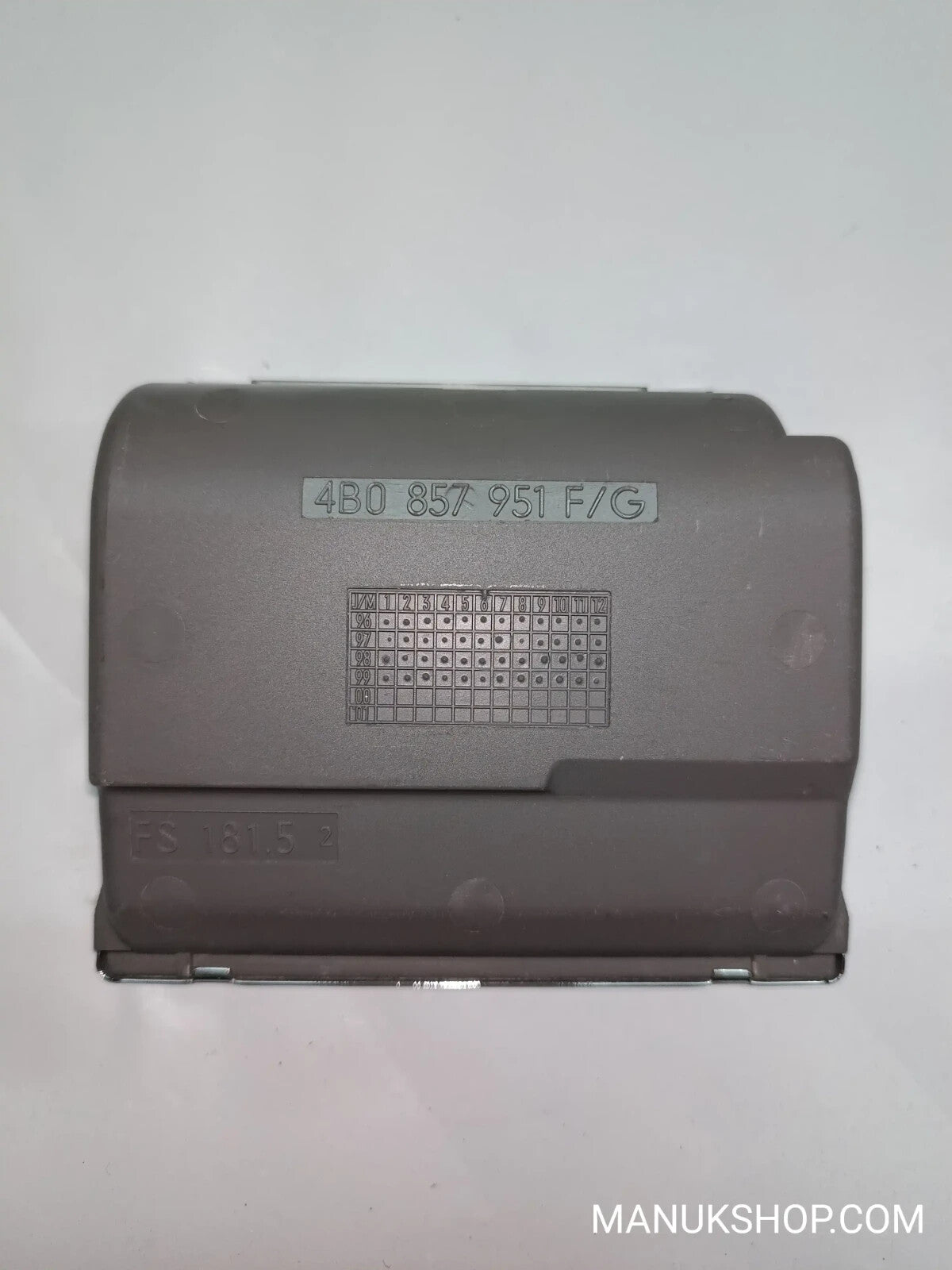 Aschenbecher Audi 4B A6 4B0857951 4B0 857 951