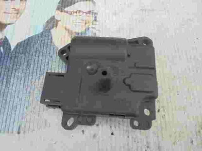 Stellmotor Heizung Ford Focus XS4H19E616AB XS4H-19E616-AB