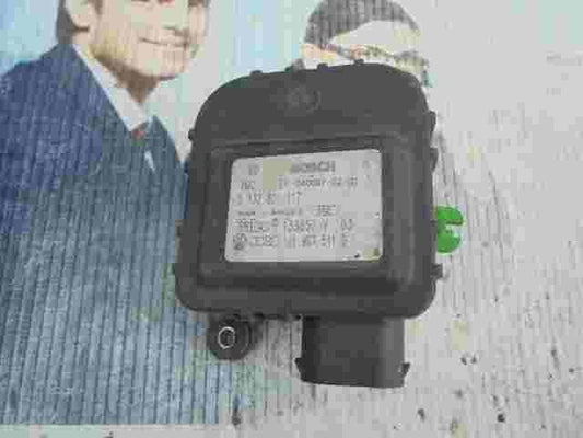 Stellmotor Heizung Audi VW Golf Skoda 1J1907511D BOSCH 0132801117 133857V03