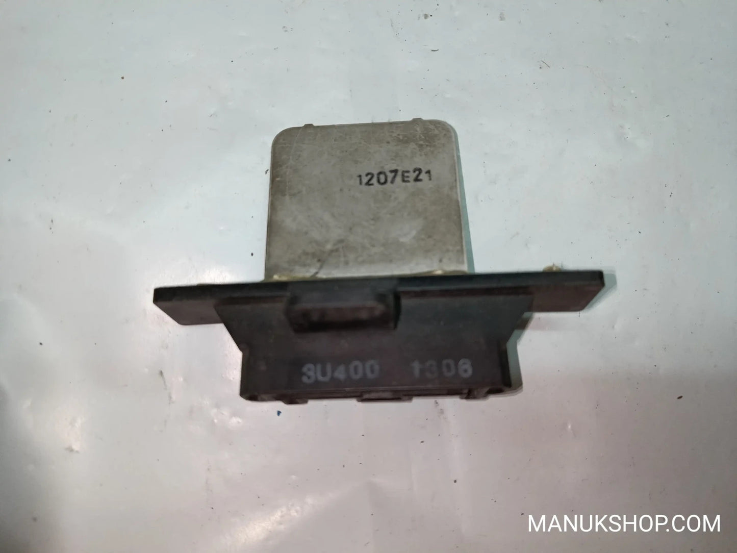 Widerstand Heizung Nissan Serena Sentra 1207E21 3U4001306 3U400 1306