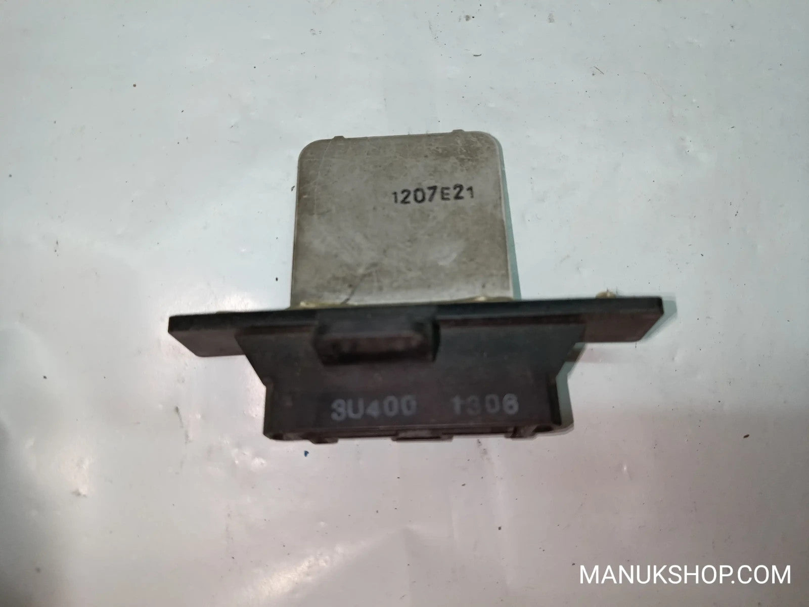 Widerstand Heizung Nissan Serena Sentra 1207E21 3U4001306 3U400 1306