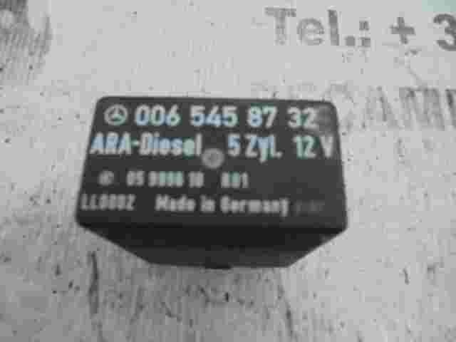 Kraftstoffpumpe Relais ARA Mercedes 0065458732 006 545 87 32 LK 05999610 R01