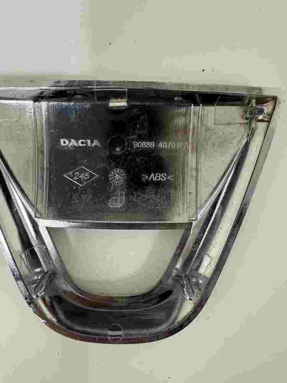 Emblem Logo hinten Dacia Logan II Sandero 908894079RA 90889 4079RA 90889-4079RA