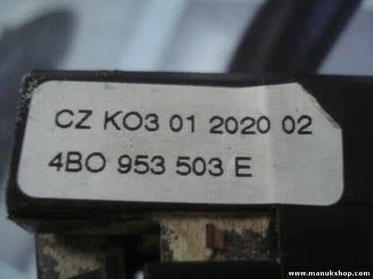 Scheibenwischerhebel Scheibenwischer Audi A6 4B 8L0953513H CZK0301202002