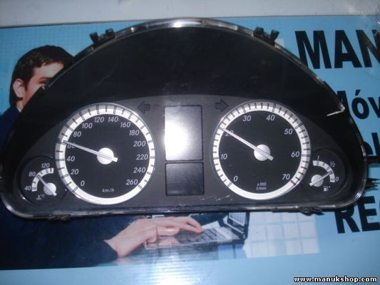 Kombiinstrument Tacho Mercedes-Benz W203 A2035404548 A 203 540 45 48 037563