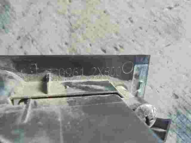 Fensterheber schalter Nissan Terrano Ford Maverick 809612X800 80961 2X800