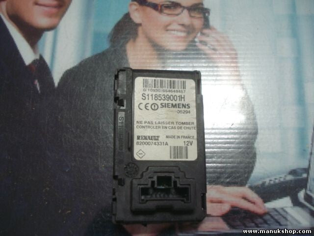 Steuergerät Kartenleser Renault Megane II 8200074331A SIEMENS S118539001H