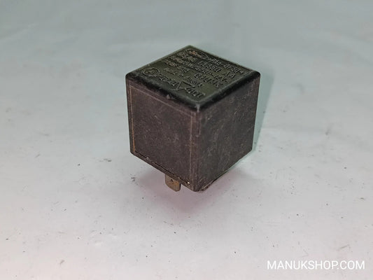 Relais Ford 93AG13350AA 93AG 13350 AA  PA6-GF30 2/4x21W/32CP-12V-72BF 003 G1UHK