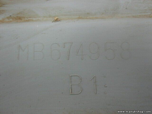Türleiste Zierleiste Mitsubishi Pajero Montero V44W V44WG 4D56 MB674958