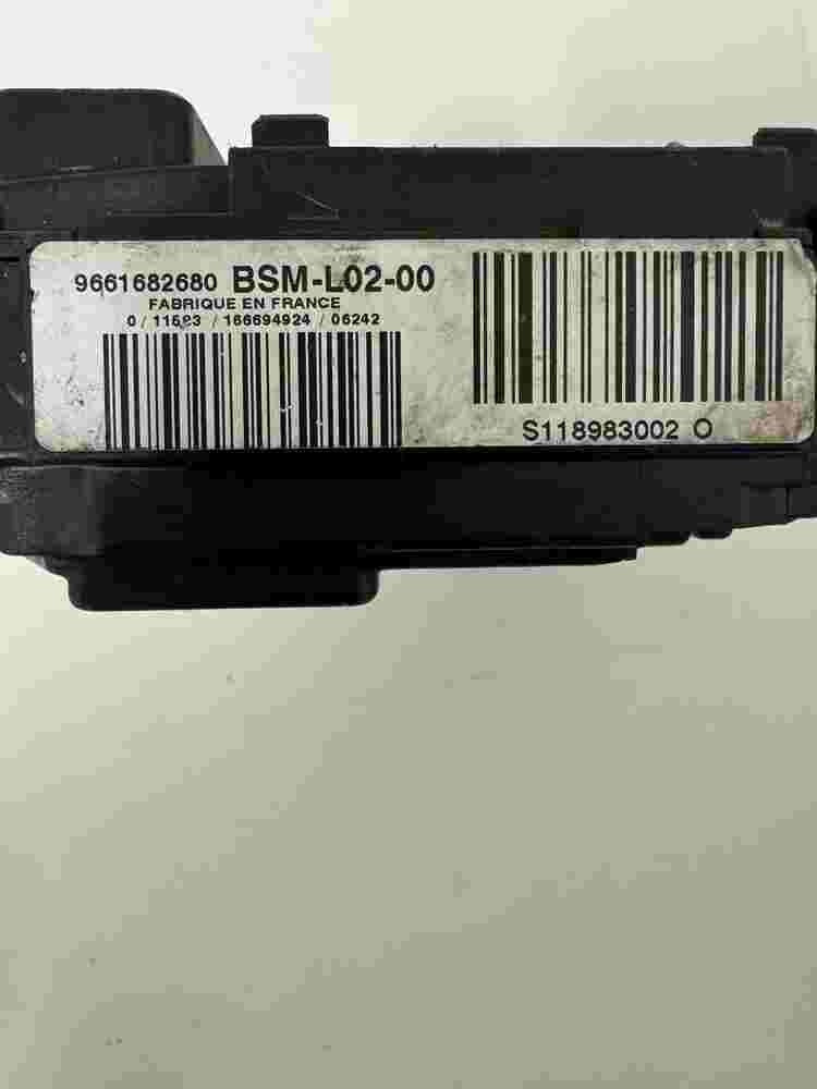 Sicherungskasten Peugeot 407 Citroen BSM-L02-00 9661682680 SIEMENS S118983002O