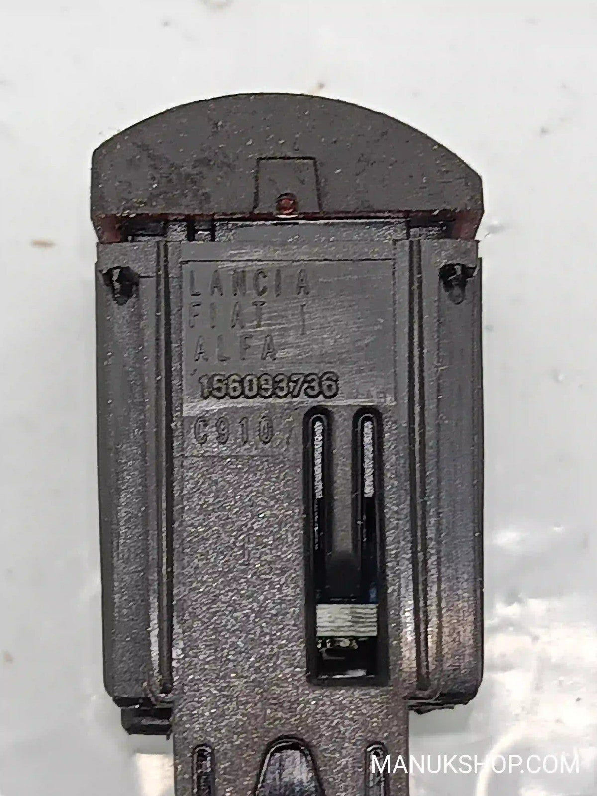 Warnblinkschalter Alfa Romeo Gulietta 156093736
