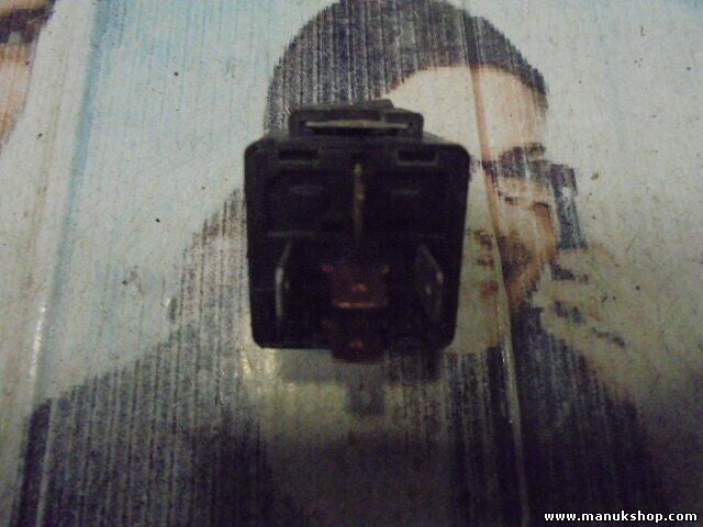 Relais Kraft SsangYong MUSSO 8419001300 84190-01300 12V20/30A 80330J 80 33 0J