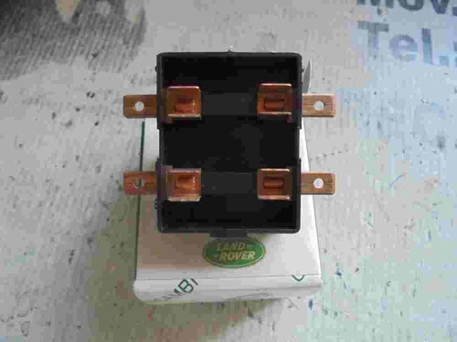 Sicherungskasten Montage Feuerzeug Land Rover Defender PRC3737 A0232176 CR4VA