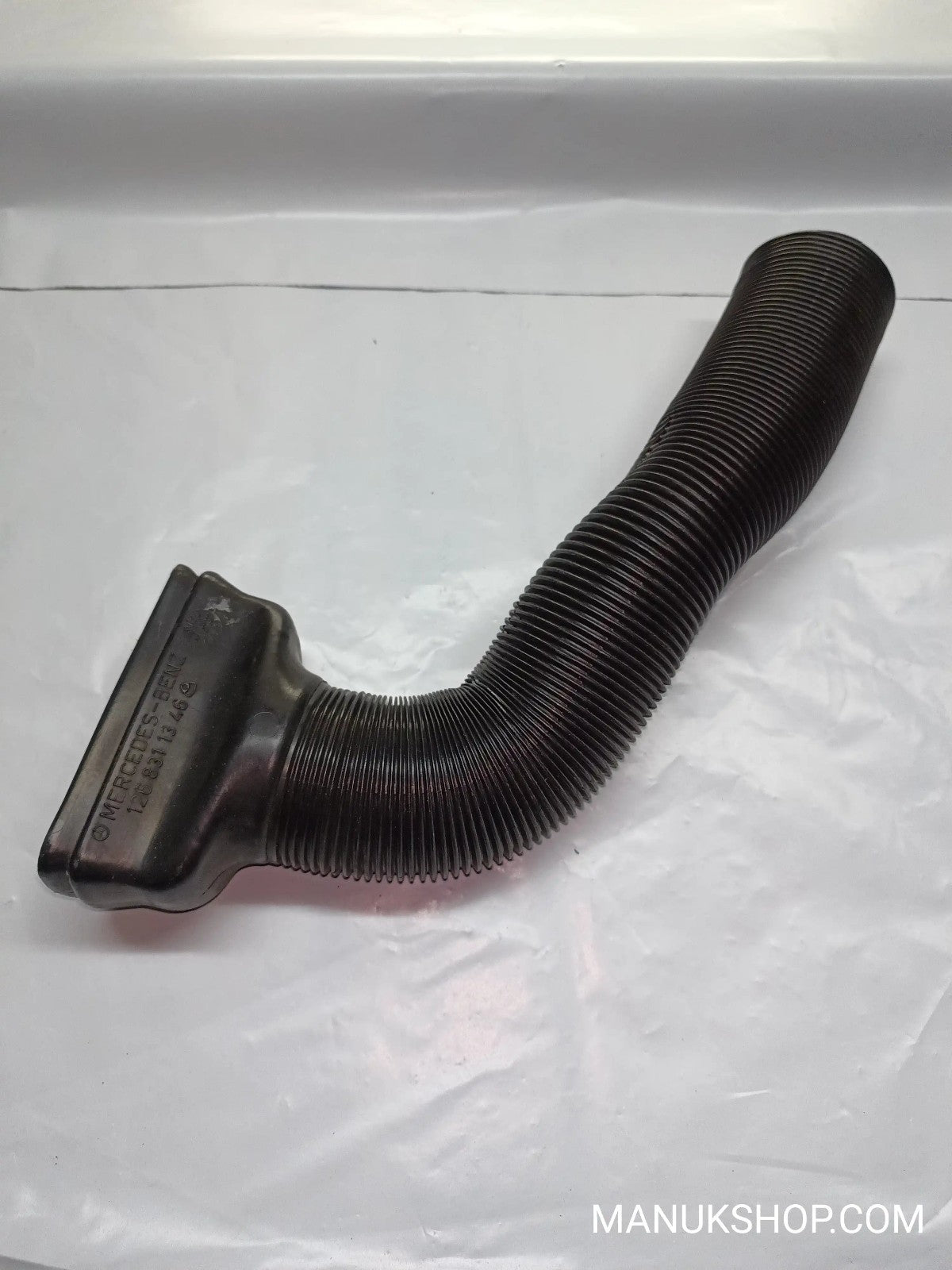 Ladeluftschlauch Luftschlauch Mercedes-Benz W124  W126 1268311346 126 831 13 46