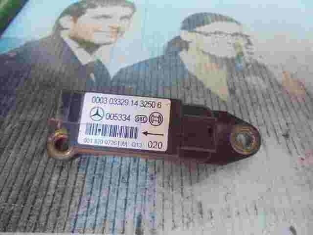 Airbagsensor Airbagsteuergerät Mercedes-Benz W210 W202 0018200726 (09) Q13