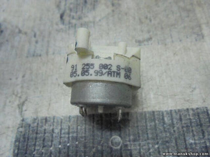 Schrittmotor Tacho Mercedes 2025407748 VDO 110008900020 87001320 91255002