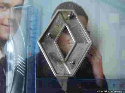 Emblem Renault Clio 7700825976