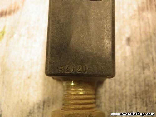 Schalter Kupplungsschalter Nissan PickUp 5202U