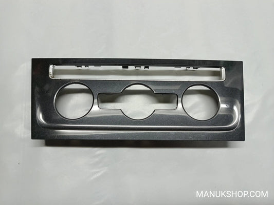 Mittelkonsole Abdeckung Verkleidung Blende Rahmen VW Volkswagen Golf 5G1863042