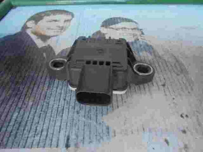 Airbagsensor Airbagsteuergerät Toyota Avensis 891830F010 BOSCH 0265005915