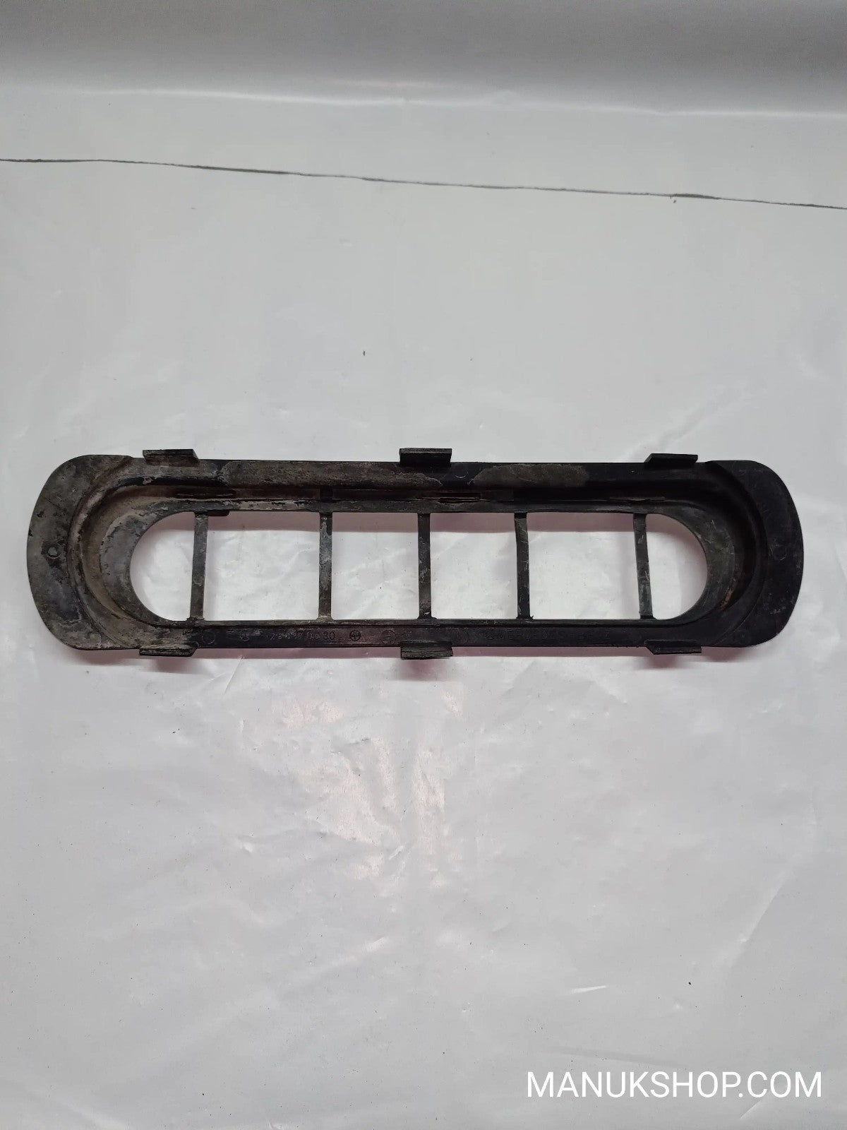 Lüftungsgitter Stoßstange Mercedes-Benz W123 W126 1268370030 126 837 00 30