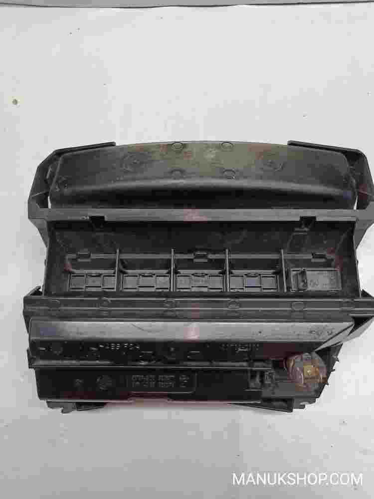 Aschenbecher BMW E46 318D 307090100 30709-0100 8205377 307110100 8202178