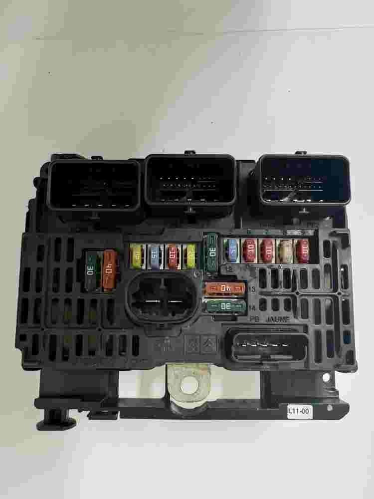 Sicherungskasten Peugeot 407 Citroen BSM-L11-00 9661682980 SIEMENS S118983011B