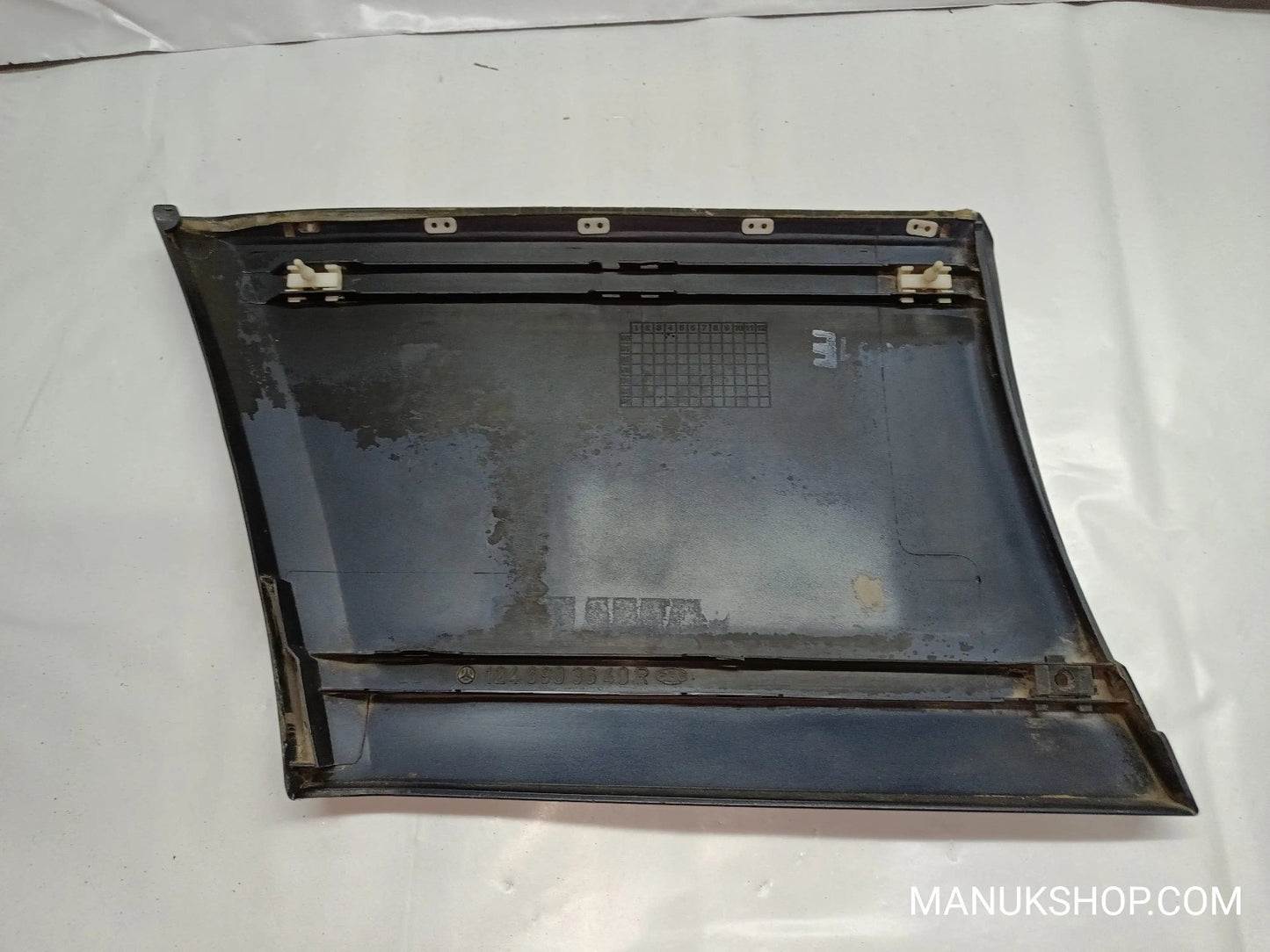 Leiste Zierleiste Kotflügel rechts Mercedes-Benz W124 1246903640 R 124 690 36 40