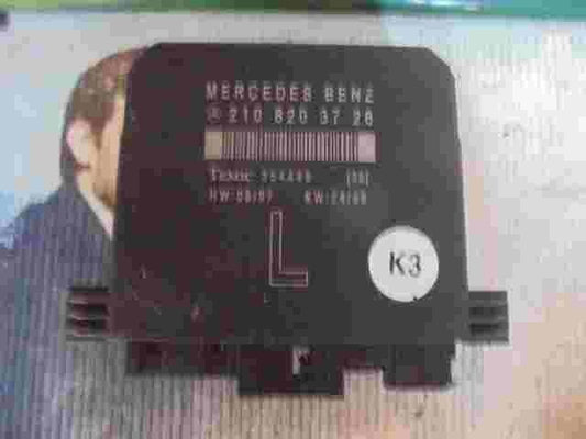 Türsteuergerät Mercedes-Benz W210 E-Klasse W208 2108203726 TEMIC 354449 L