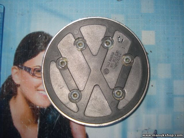 Emblem Logo VW Volkswagen Jetta Passat B5 3B5853630 3B5 853 630