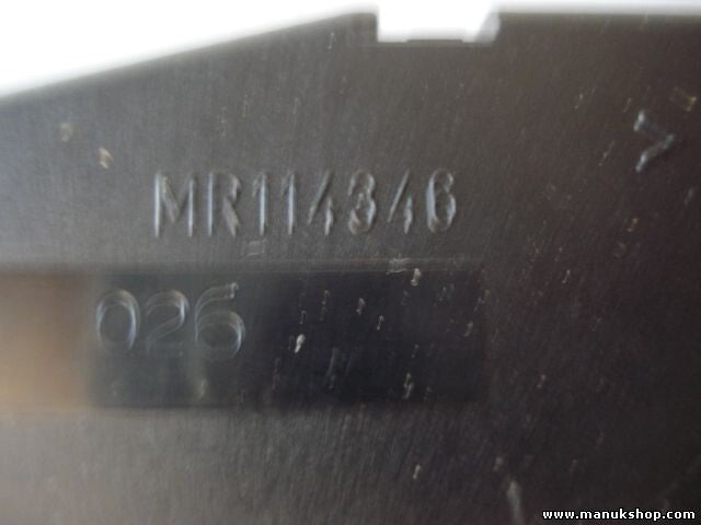Uhr Digitaluhr Mitsubishi Carisma Bj. 1995 - 2000 MR114346 MR 114346